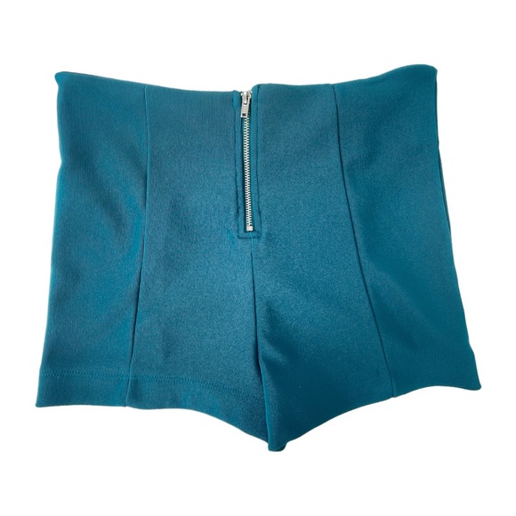 Short - Picture 2 of 3